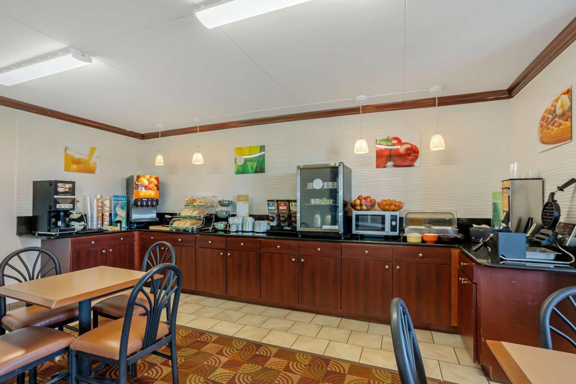 Quality Inn Enola - Harrisburg Dış mekan fotoğraf